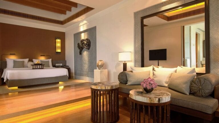 Amatara Wellness - Cape Panwa Suite Bed